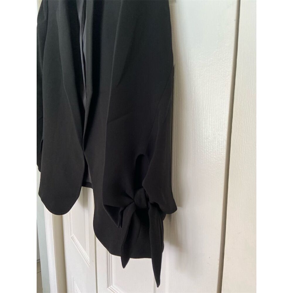Lafayette 148 Women's Black Blazer Jacket Size M Open Front Fitted Silhouette - Picture 3 of 5